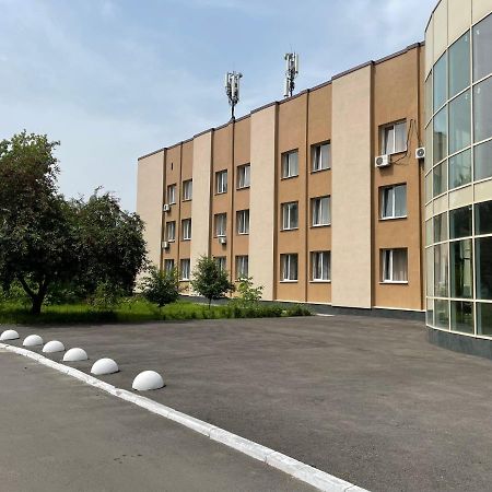 Dinamo Hotel Kharkiv Extérieur photo